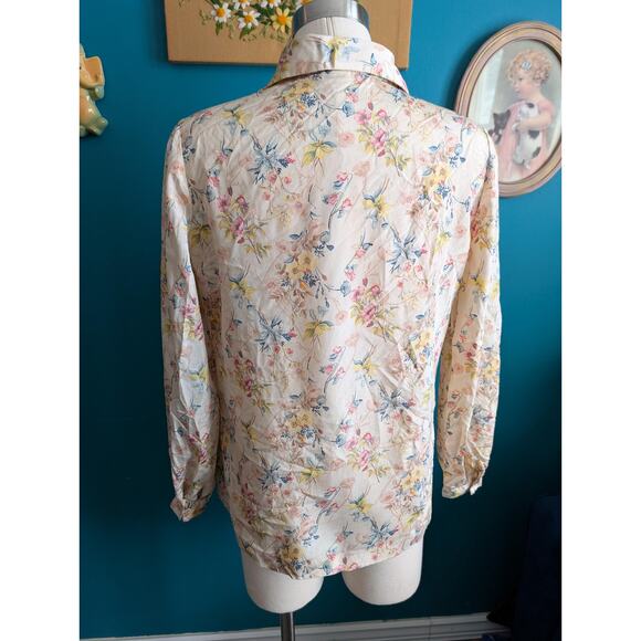 Vintage 70s floral silky blouse pastel spring button up top - Picture 5 of 6